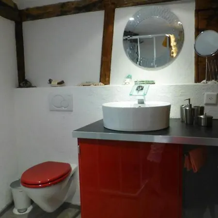 Chalet-hausteil Mit Garten Im Dorfkern By Interhome